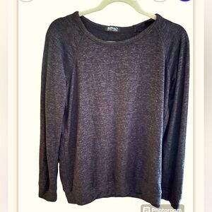 Buffalo, David Bitton long sleeve knit top  size medium   Black and gray Heather
